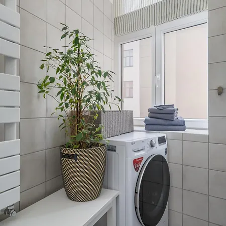 New! Quiet With Elevator, 9 Min Walk To Old Town Dzīvoklis *