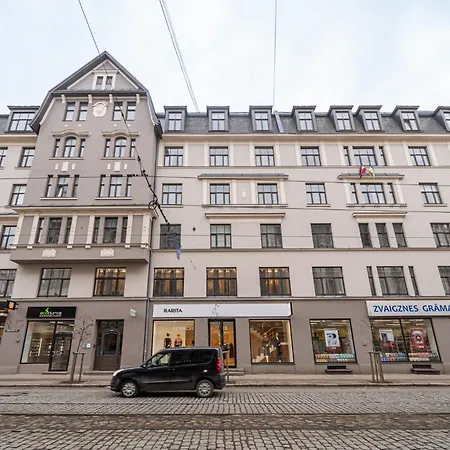 Dzīvoklis New! Quiet With Elevator, 9 Min Walk To Old Town Riga